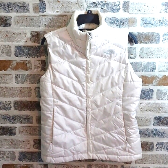 The North Face Jackets & Blazers - The North Face white puffer vest, sz M